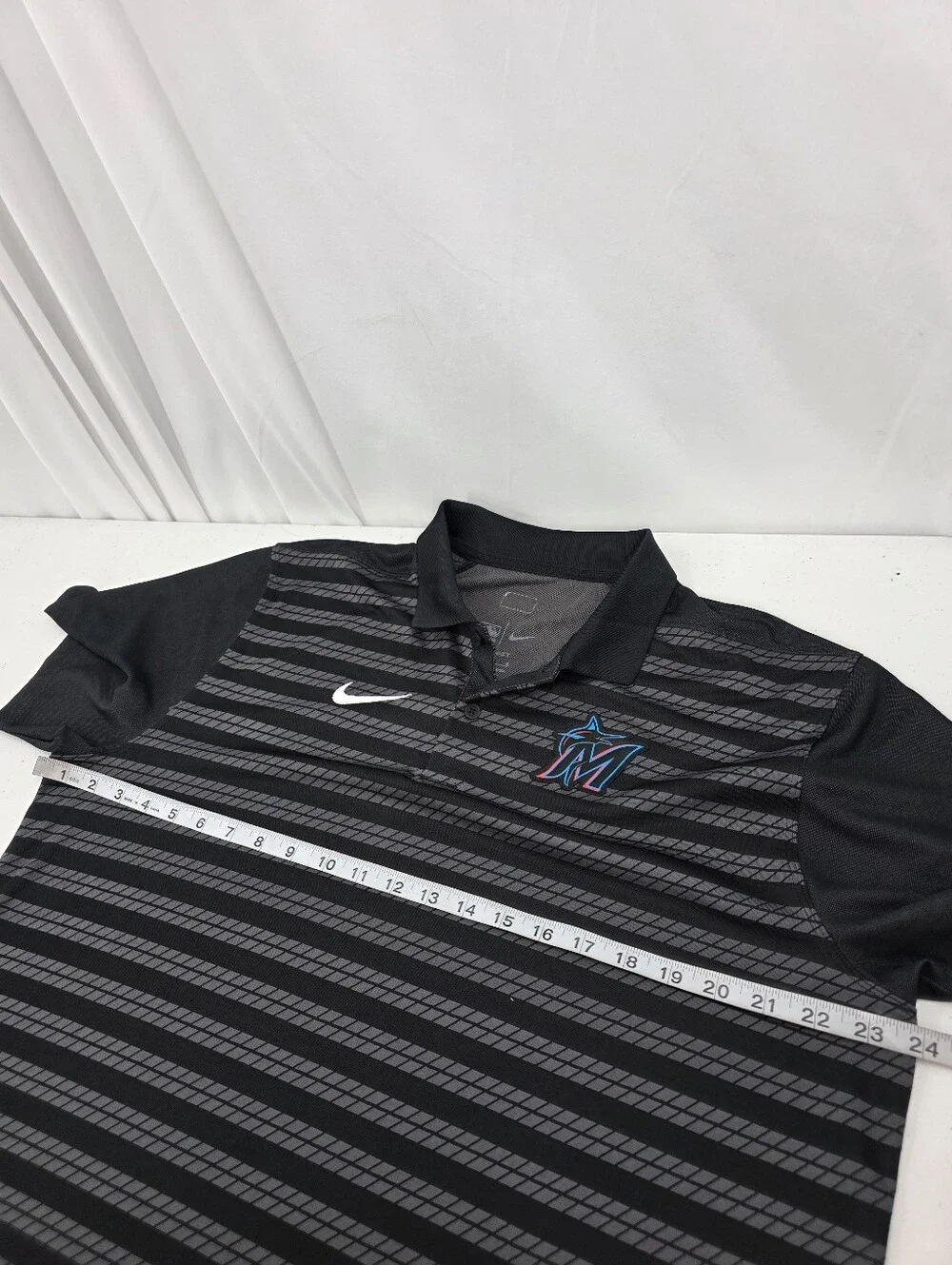 Nike Dri-Fit Authentic Collection Polo Men's Large Miami Marlins Black Stripe.